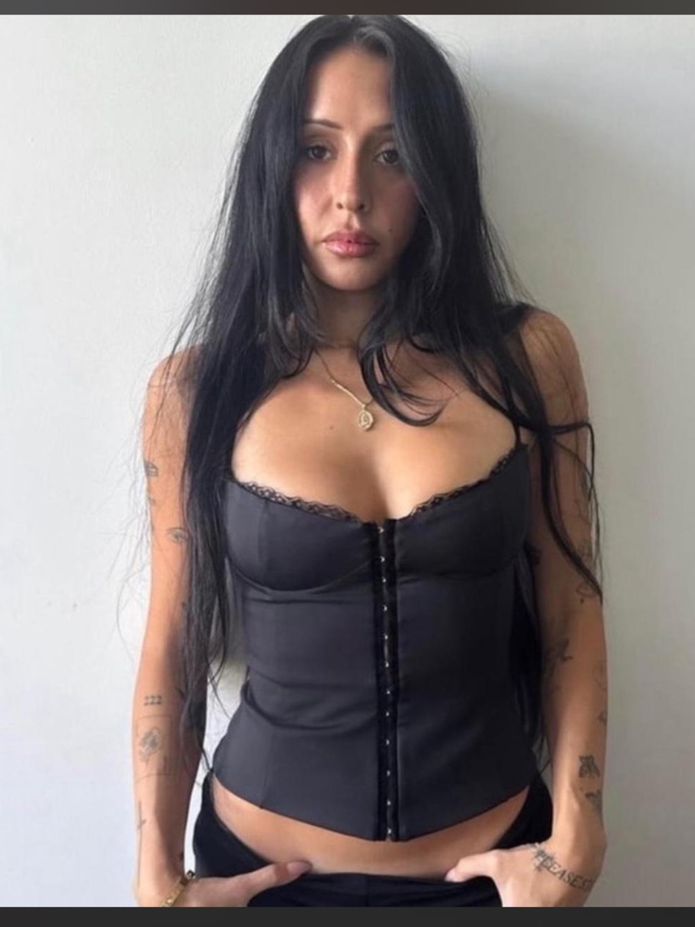 SOLD ❌ top bustier black lace trim